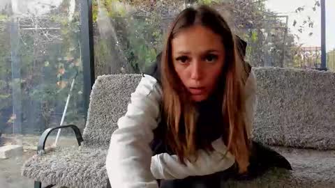 Snapshot of you_love_melisa chatting on 27, 10, 2025 private on 18 per minute start private 500 tokensOnlyfans online show from 27, 10, 2025