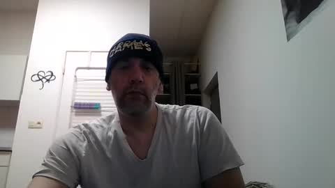 Snapshot of youdeservit chatting on 6, 3, 2025 CrayZio online show from 6, 3, 2025