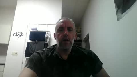 Snapshot of youdeservit chatting on 6, 10, 2025 CrayZio online show from 6, 10, 2025