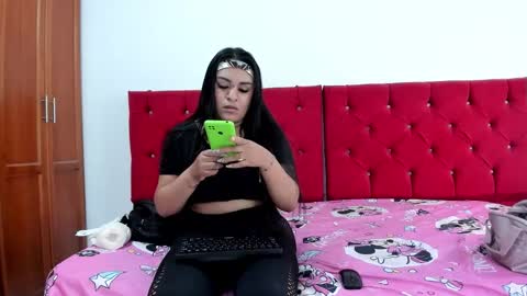  Annie  Elizabeth online show from 2, 10, 2025