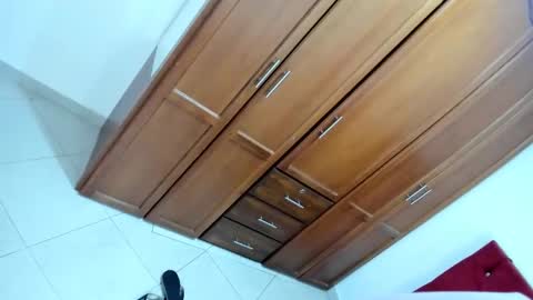  Annie  Elizabeth online show from 1, 11, 2025