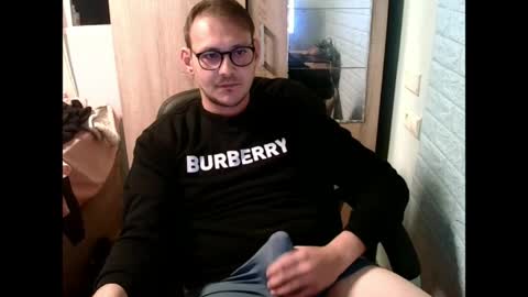 A... online show from 25, 4, 2026