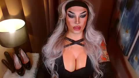 QUEEN MADISON  online show from 22, 2, 2026