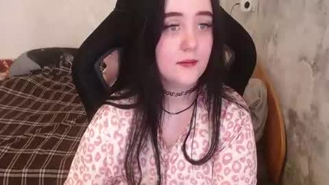 Snapshot of your_8a8y chatting on 18, 6, 2026 your_8a8y online show from 18, 6, 2026