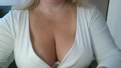 Maria Love online show from 23, 2, 2026