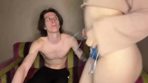 Snapshot of your_hottest_couple chatting on 16, 4, 2026 Laura and David online show from 16, 4, 2026