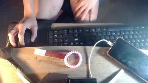 your_naughty_cumslut69 online show from 7, 4, 2026