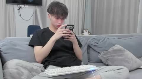 your_shy_guy online show from 18, 2, 2025