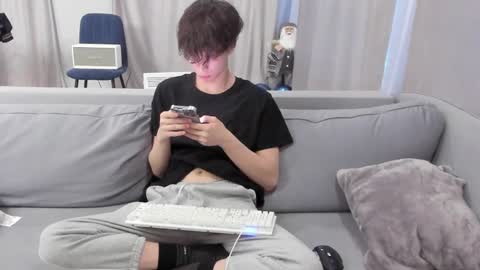 your_shy_guy online show from 28, 2, 2025