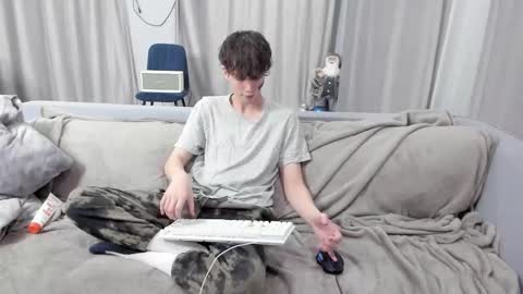 your_shy_guy online show from 8, 3, 2025