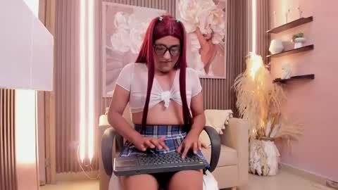 Snapshot of your_sissytrans chatting on 15, 5, 2026 NATASHA online show from 15, 5, 2026