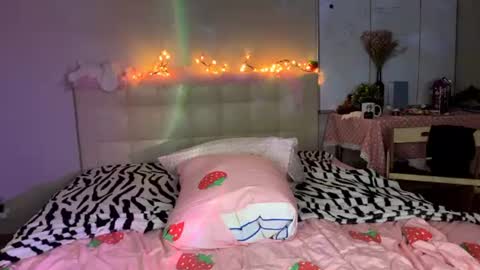 Snapshot of your_sweetpussy chatting on 10, 7, 2026 Anya online show from 10, 7, 2026