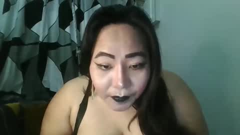 Snapshot of your_unmarriedwife chatting on 23, 11, 2025 your_unmarriedwife online show from 23, 11, 2025