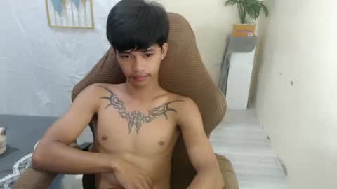 Snapshot of yourasian_eric chatting on 15, 6, 2026 yourasian_eric online show from 15, 6, 2026