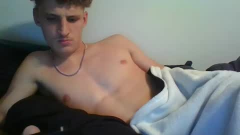 yourbitch1762 online show from 15, 9, 2025