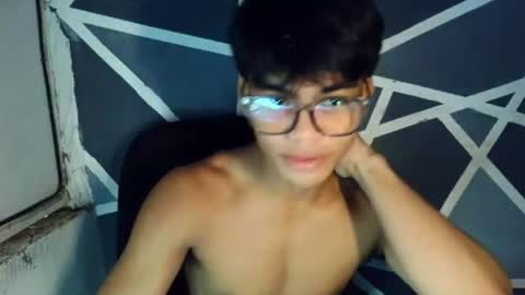 Snapshot of yourboycumrain chatting on 10, 7, 2026 rainy online show from 10, 7, 2026