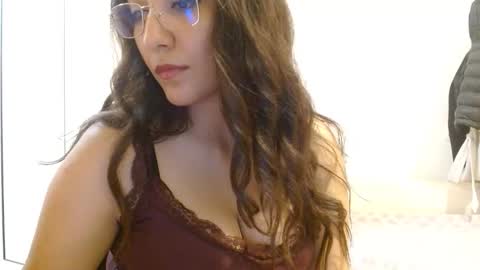 yourdreamgirl903309 online show from 7, 11, 2025