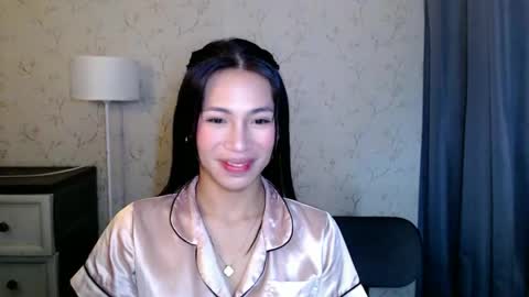 Snapshot of yourdreamgirlgwen chatting on 19, 5, 2026 GWENI online show from 19, 5, 2026