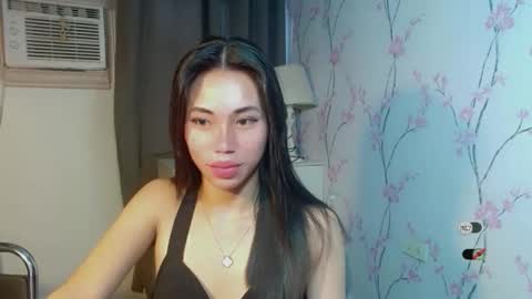 Snapshot of yourdreamgirlgwen chatting on 11, 6, 2026 GWENI online show from 11, 6, 2026