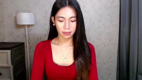 Snapshot of yourdreamgirlgwen chatting on 27, 6, 2026 GWENI online show from 27, 6, 2026