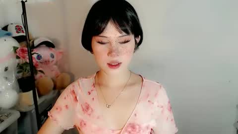 PrettyElla online show from 2, 10, 2025
