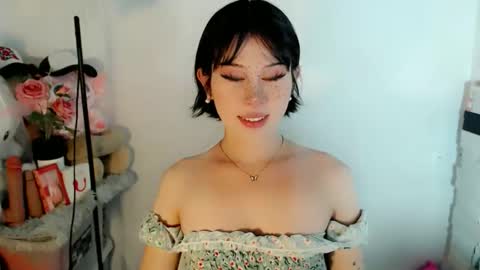 PrettyElla online show from 1, 12, 2025