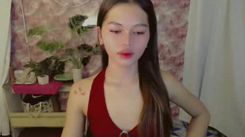 Snapshot of yourfavoratesunshine chatting on 24, 5, 2026 Sunshine online show from 24, 5, 2026