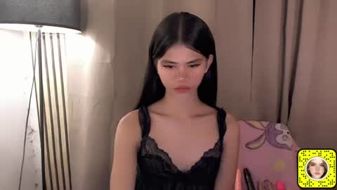 Snapshot of yourfavoratevivian chatting on 5, 7, 2026 Vivian online show from 5, 7, 2026
