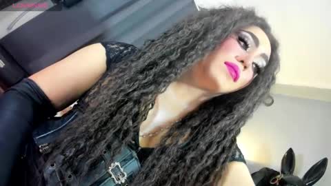  not into STINGY and CHEAP people online show from 20, 10, 2025