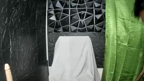 Snapshot of yourhotdodz chatting on 16, 10, 2025 yourhotdodz online show from 16, 10, 2025