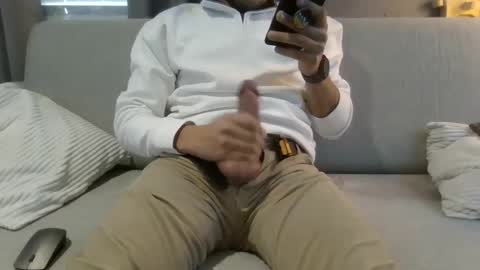 Snapshot of yourislandman chatting on 17, 2, 2025 JerkMeOff online show from 17, 2, 2025