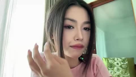 yourlittlesunrise_ online show from 8, 3, 2026