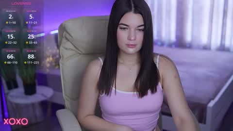 L O L A online show from 26, 10, 2025