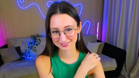 Vetta online show from 1, 10, 2025