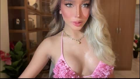 Snapshot of yourlovingpearlita1000 chatting on 12, 1, 2026 Pearl online show from 12, 1, 2026