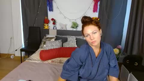 Snapshot of yourmysterycharm chatting on 7, 4, 2026 yourmysterycharm online show from 7, 4, 2026