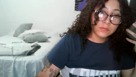 Snapshot of yourownerserena chatting on 4, 2, 2025 Serena online show from 4, 2, 2025