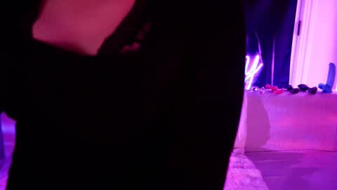 yourpartygurl online show from 7, 3, 2026