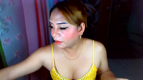 Snapshot of yourqueen_kaye chatting on 8, 7, 2026 kaye online show from 8, 7, 2026