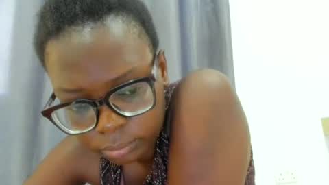yours_ellah online show from 24, 6, 2026