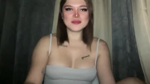 Snapshot of yoursexytowngirl chatting on 18, 11, 2025 LALA online show from 18, 11, 2025