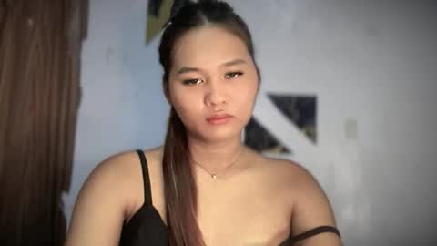 yoursweetgirl_zia online show from 16, 5, 2026