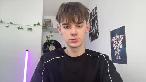 yoursweetyguy online show from 2, 4, 2026