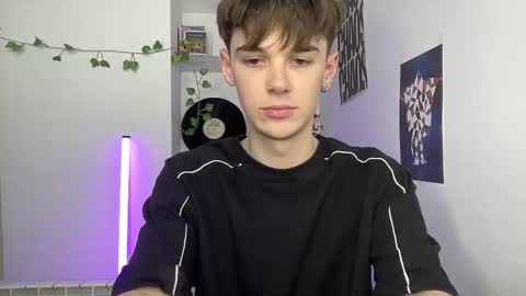 Snapshot of yoursweetyguy chatting on 8, 4, 2026 yoursweetyguy online show from 8, 4, 2026