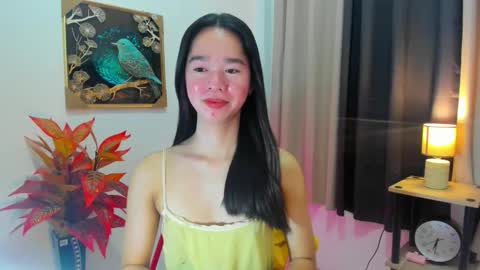 yourtinybunny online show from 11, 4, 2026