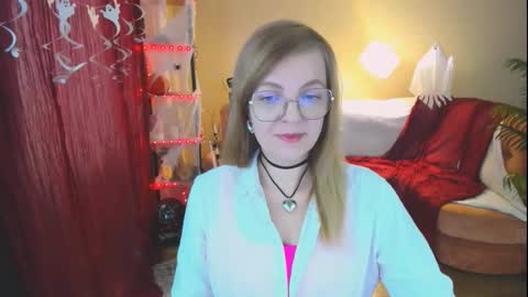 Snapshot of youruniverserr chatting on 24, 10, 2025 Alice online show from 24, 10, 2025