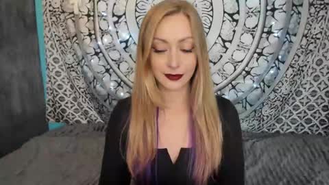 YourVenus00 -Follow my OF online show from 28, 5, 2026