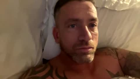 Snapshot of youwantus69 chatting on 4, 1, 2025 You want us 69 online show from 4, 1, 2025