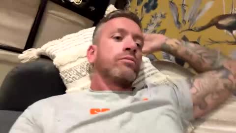 Snapshot of youwantus69 chatting on 2, 11, 2025 You want us 69 online show from 2, 11, 2025