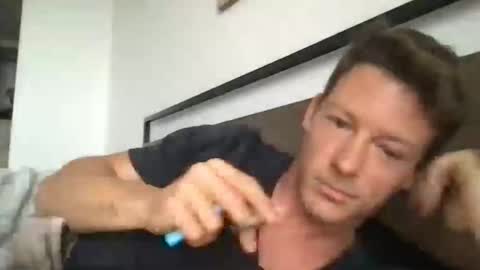 yoyoyo1221 online show from 15, 2, 2026